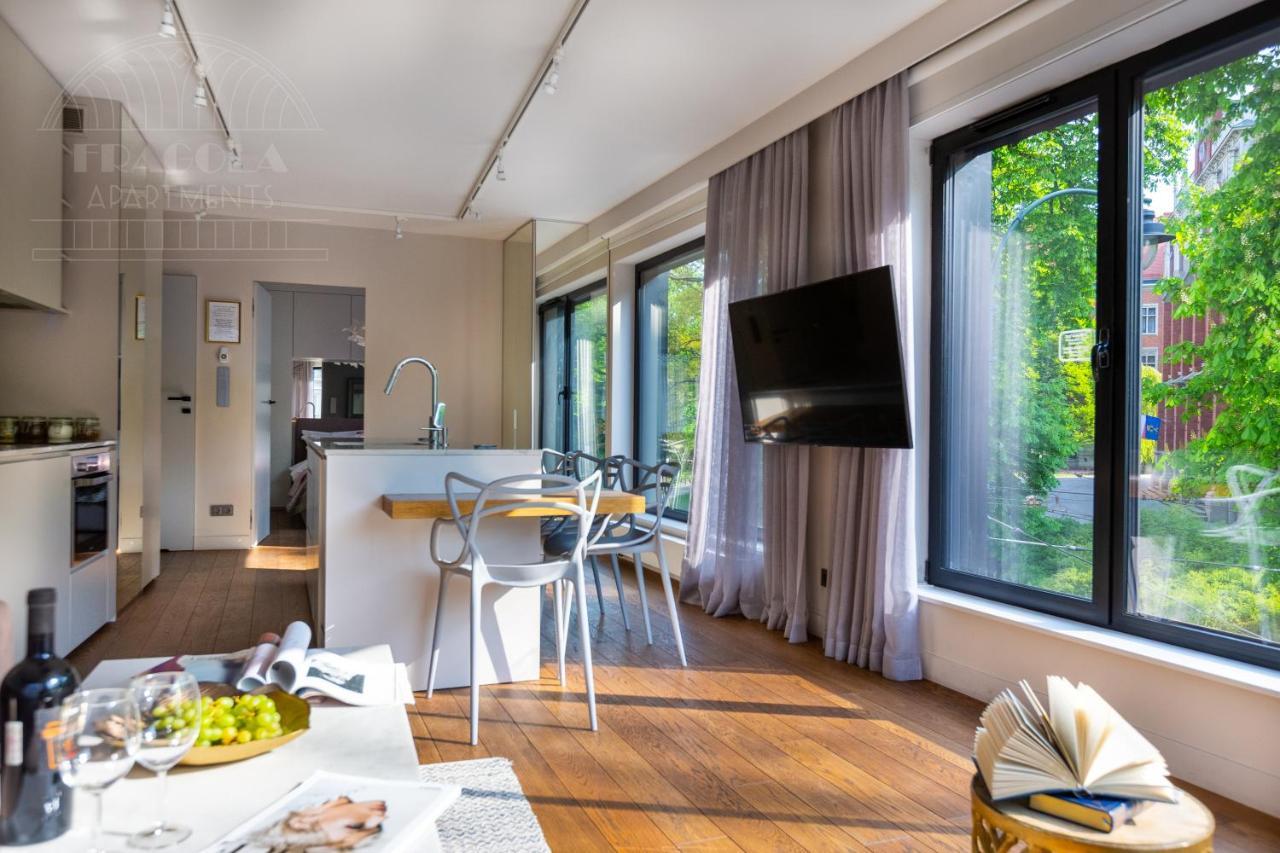 Appartamento Modern View Of Planty Park Cracovia Esterno foto
