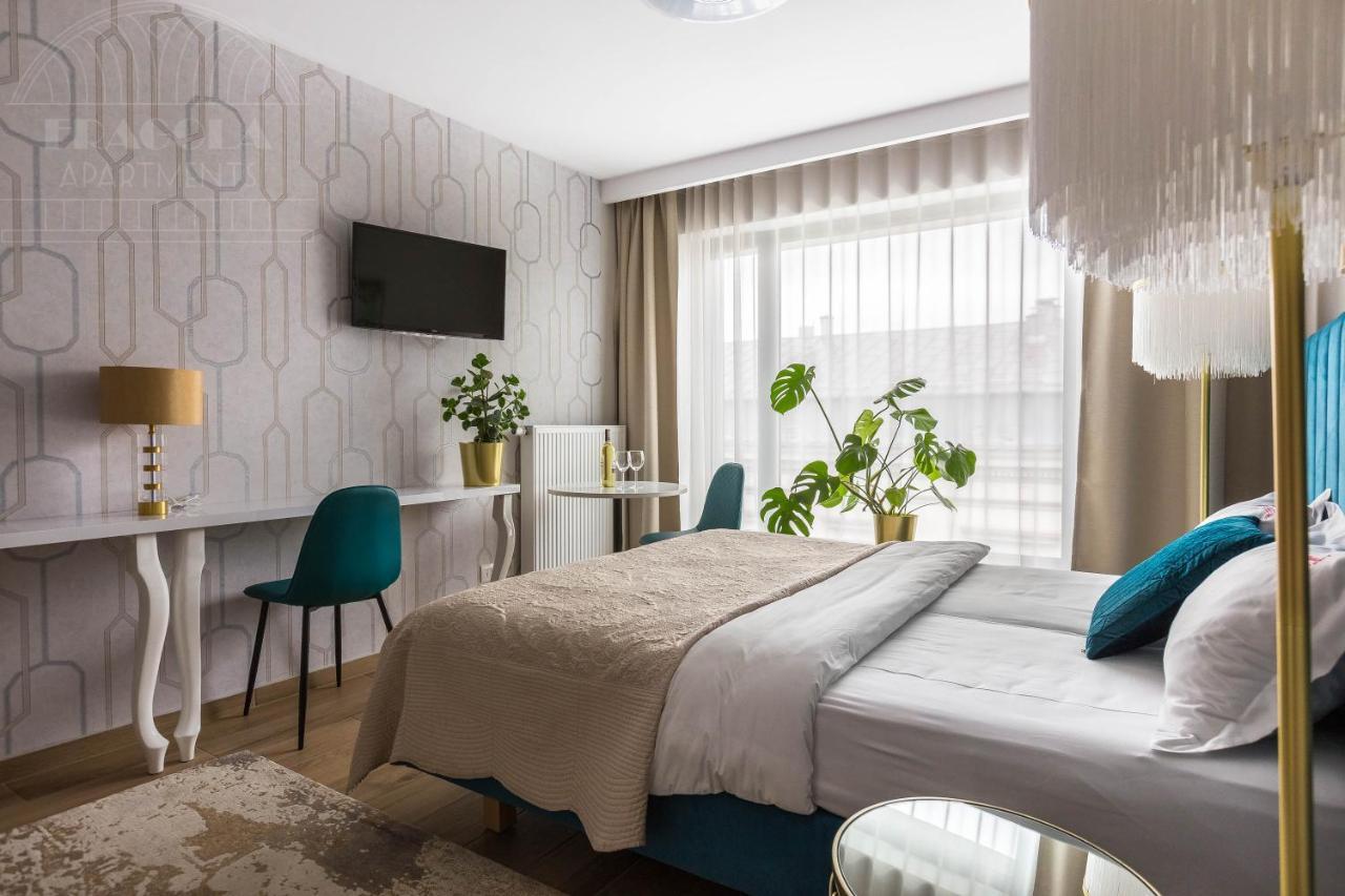 Appartamento Modern View Of Planty Park Cracovia Esterno foto
